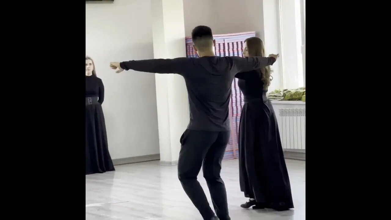 Бомба Лезгинка 2023 Девушки И Парни Танцуют