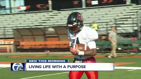 Buffalo State wide receiver fights lupus to get back onto the playing field