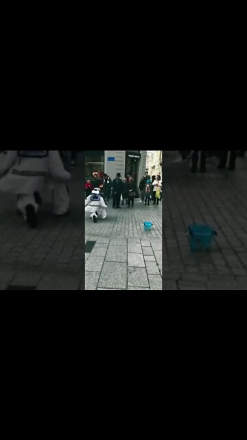 Street performance love his routine #performance #dance #shorts | #streetperformer #shorts