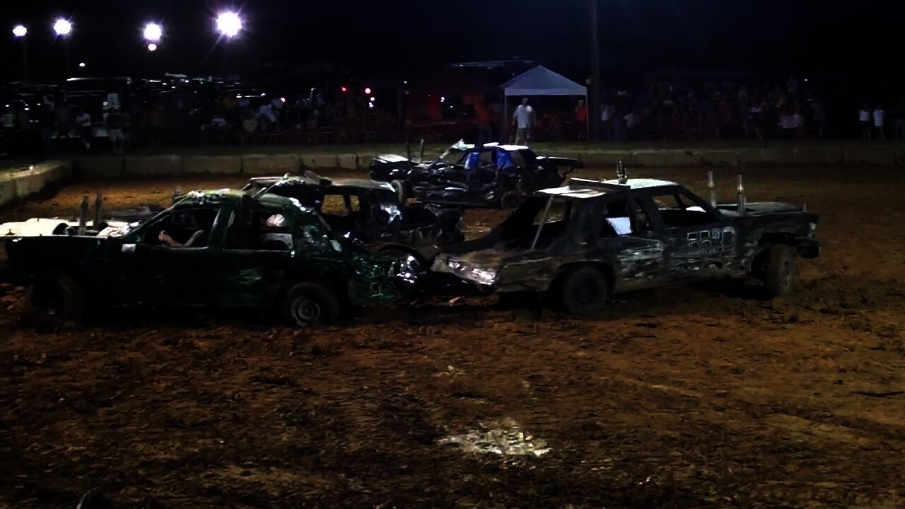 Glencoe Kentucky full size car heat 1 demolition derby 6-19-10 pt 2