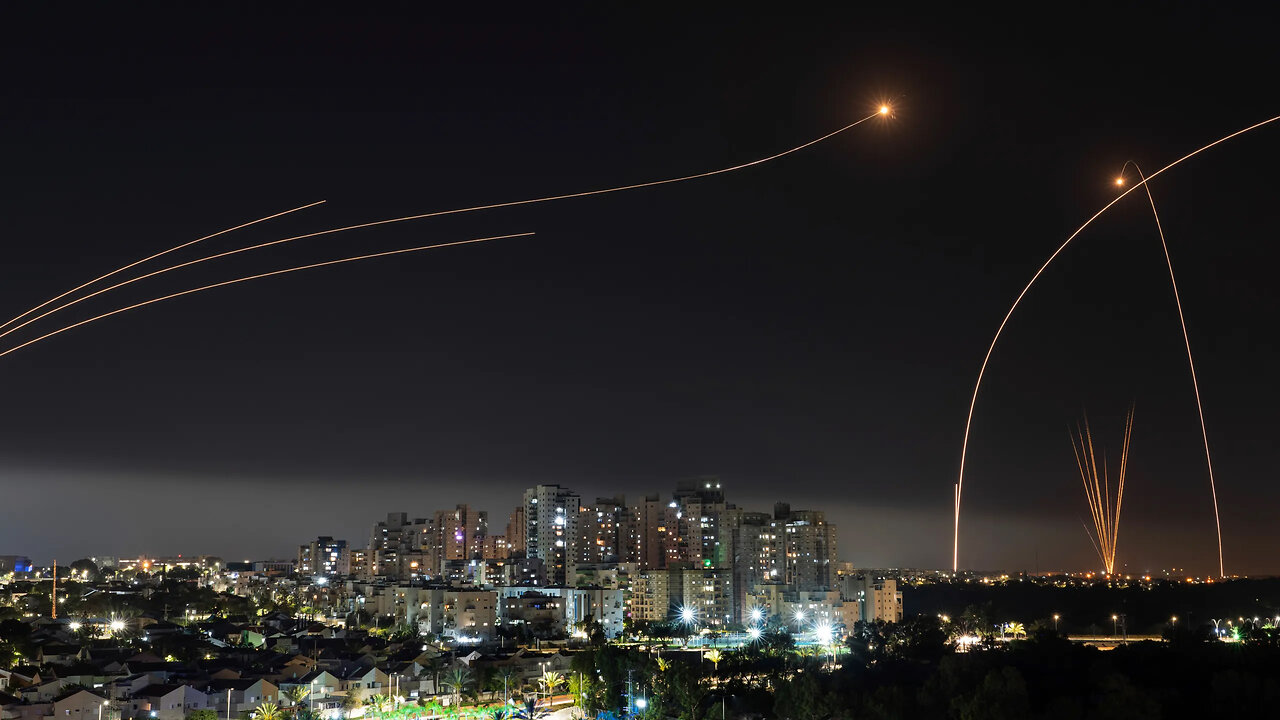 Hamas sends thousands of rockets & drones to Israel. Work of Iron Dome