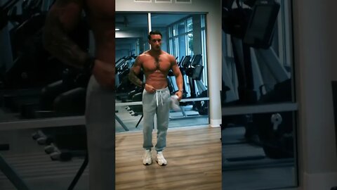 posing session #fitness #bodybuilding #gym #youtubeshorts #gymmotivation