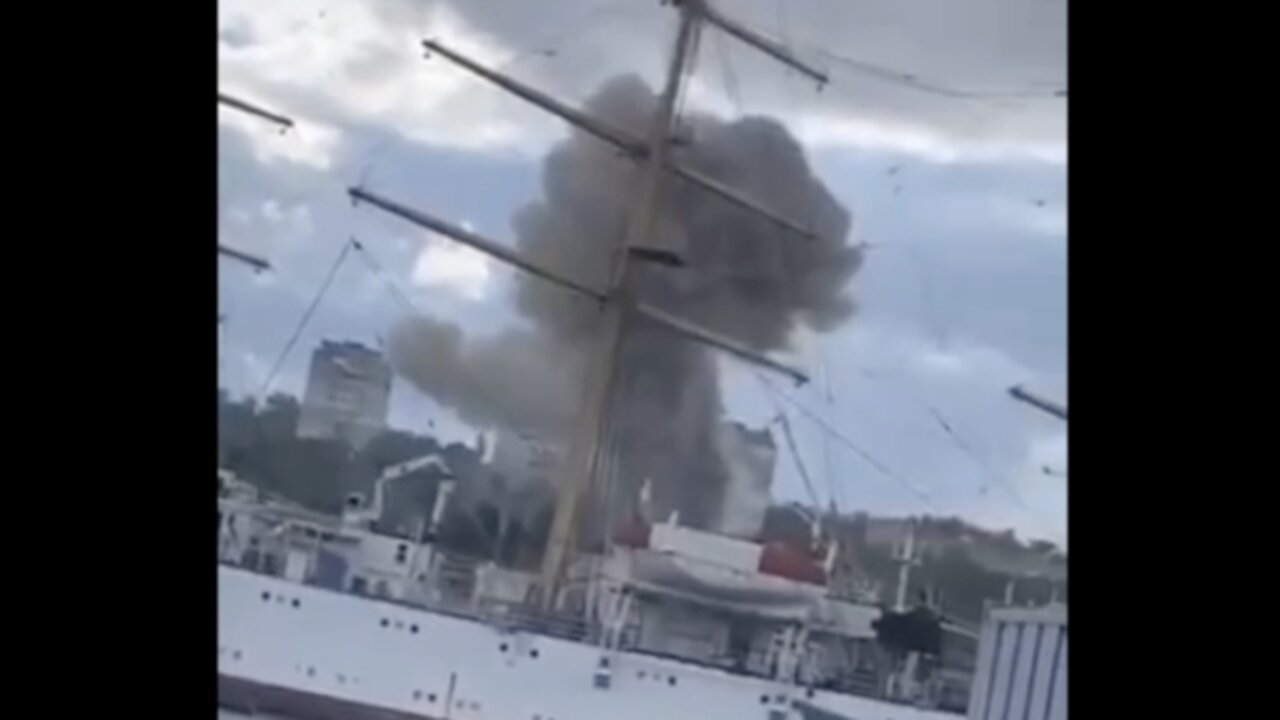 Watch Iranian Drone "Shahid" hit the headquarters of the Ukrainian Navy in Odessa!