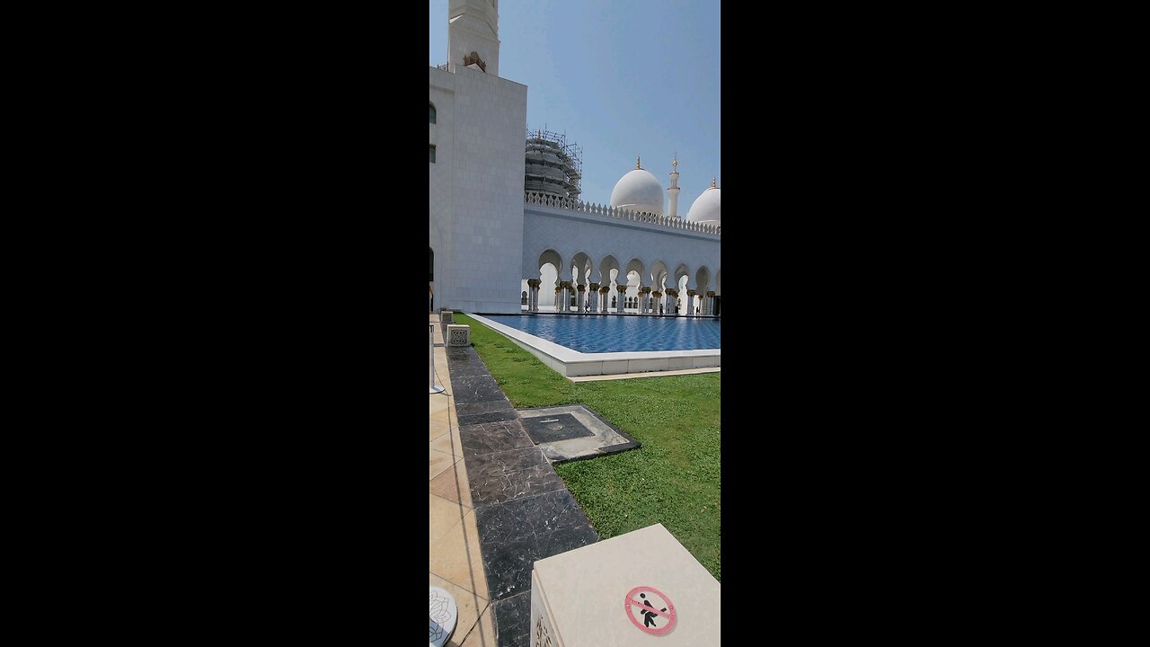 Abu Dhabi Mosque