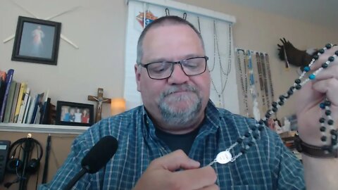 Pray the Rosary Live #104 - Luminous Mysteries