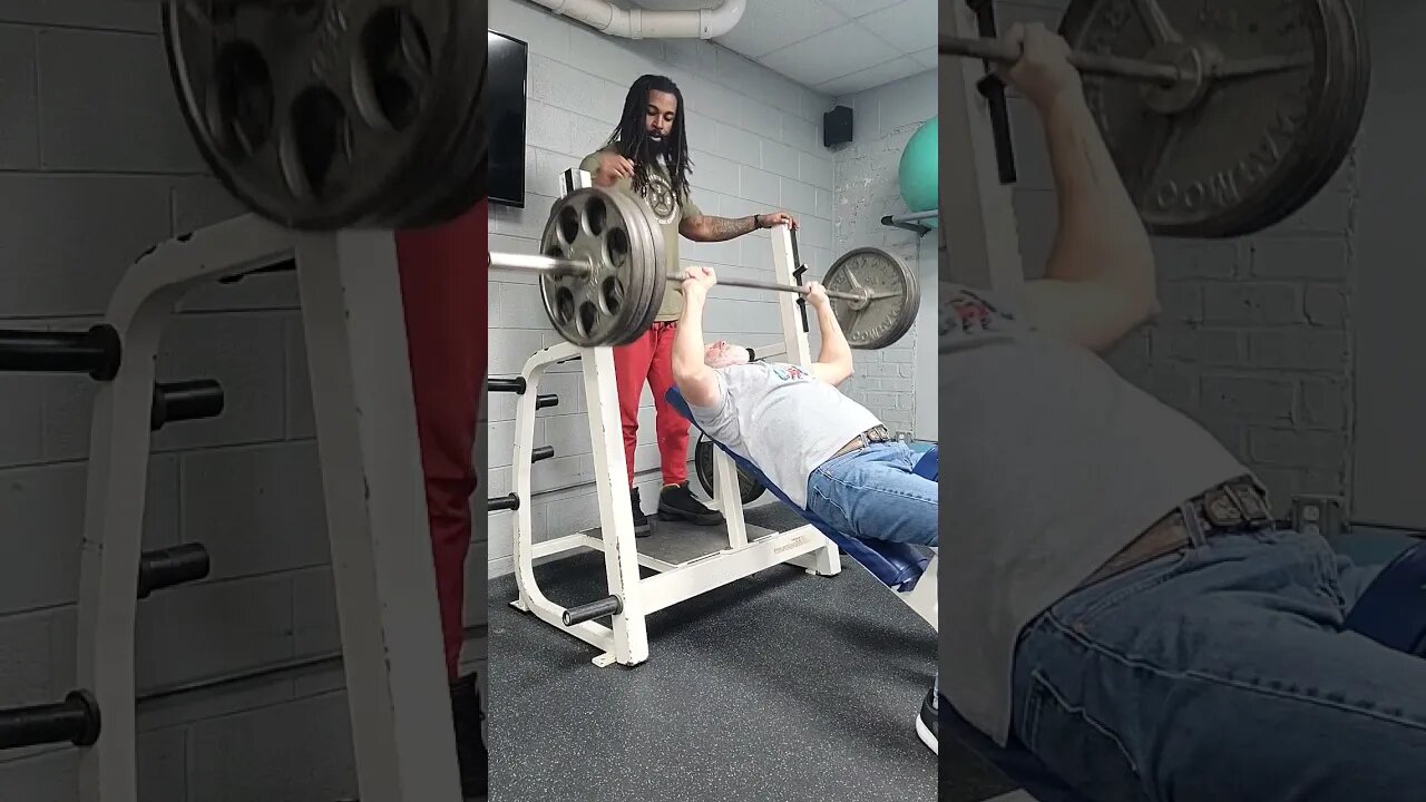 315lbs Incline Bench, Crazy 🤪 old man