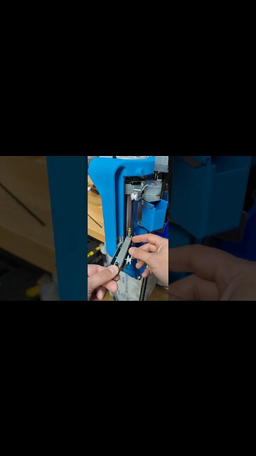 Switching from Large to Small Primers on Dillon Precision XL750