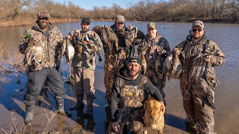 Best Big Water Duck Hunt in My Clients Entire Life!!