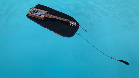 Cigar Box Guitar Dance of The Goest Crab