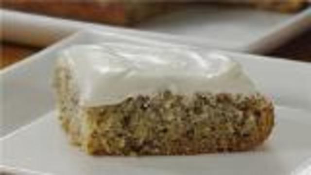 Easy Banana Cake: A Great Way to Use Up Ripe Bananas