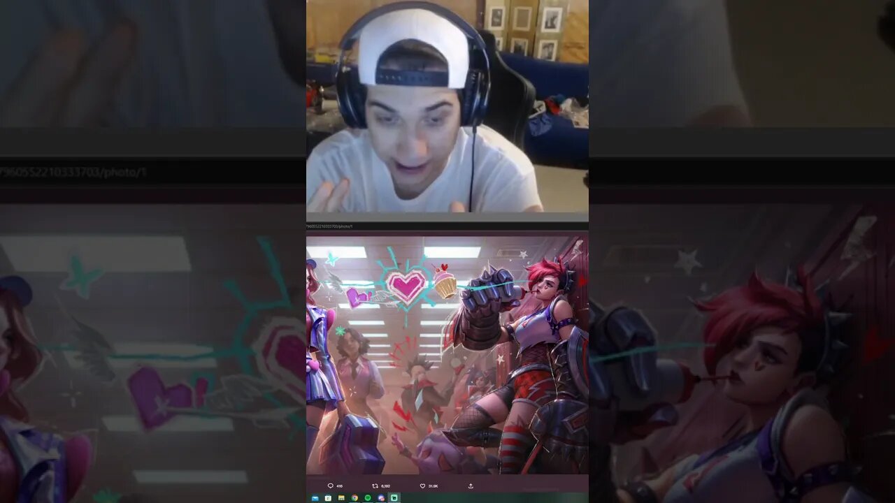 CAITLYN AND VI ARE GAY