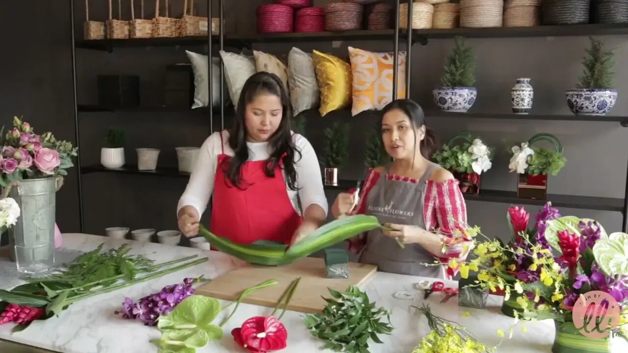 Tropical Flower Table Arrangement for Beginners - DISH By Ili x Fleuri Flowers | Ep. 3