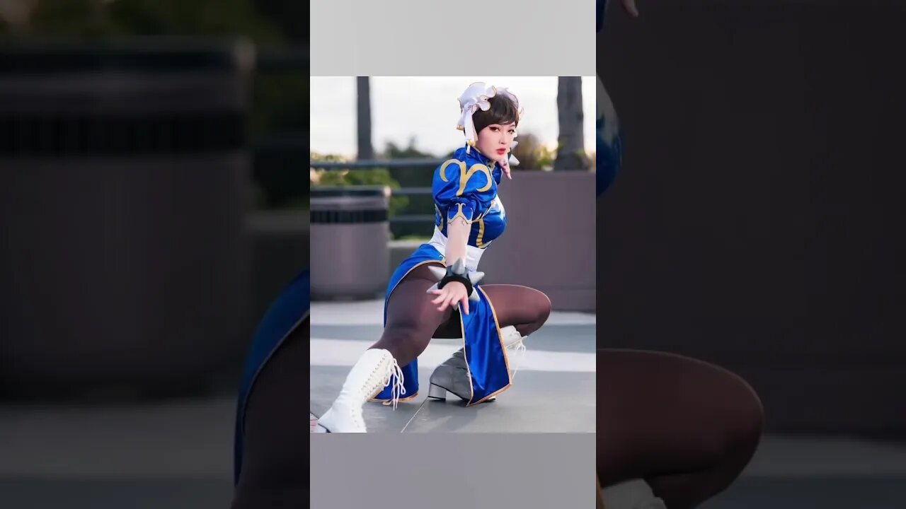 Cosplay with Chun Li.