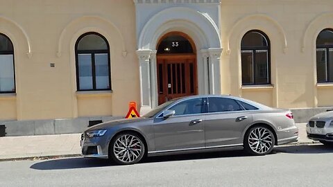 [8k] Audi S8 is the best looking A8 model. Just need ceramic brakes 😎