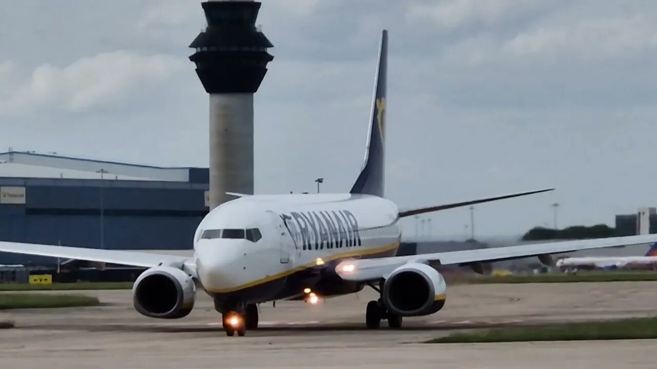 Manchester Airport Plane Spotting, Aircraft Landings, Take offs & Ground Movements