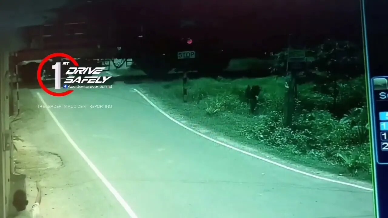 2023.03.16 දින සිදුවු අවසනාවන්ත දුම්රිය අනතුර CCTV කැමරාවේ සටහන් වෙයි 🙄🙄😢😢😢