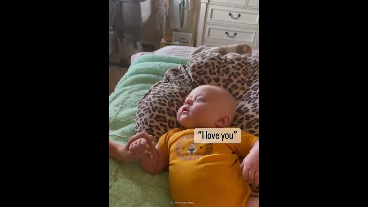 Question- I love you ! little kids answer-I love you too! wonderful sound @Kids Motivation