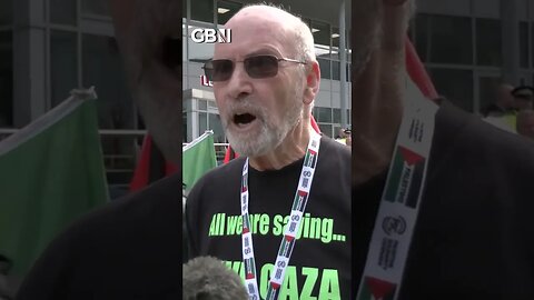 Protester attacks Downing Street for displaying Israeli flag #Israel #Hamas #WorldNews #GBNews