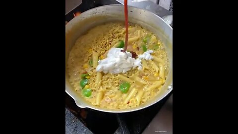 How to make yummy 😋 noodles in home 🏡#ytshorts #shorts #Food #Streetfood #UpFoodReview