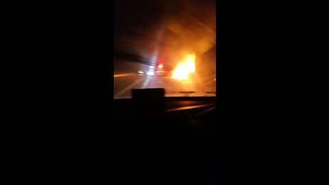 N3 Mooi River toll closed following torching of 7 trucks (cH8)