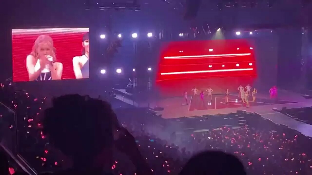 221114 BlackPink Born Pink - Shut Down - Newark Day 1