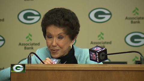 Bart and Cherry Starr make donation to Packers Hall of Fame