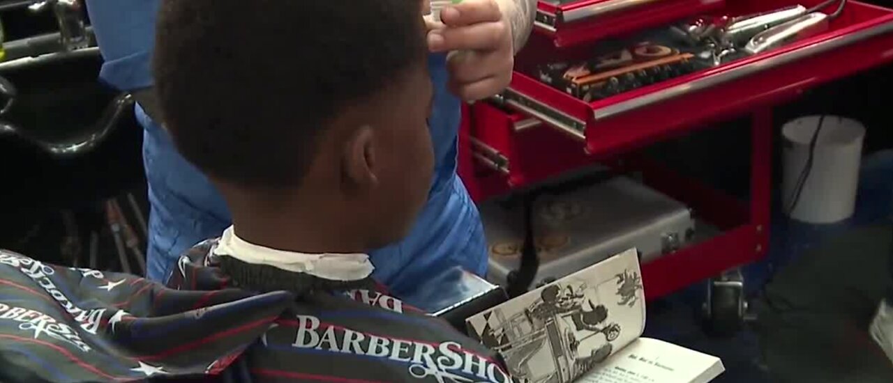 Local Barbershop encouraging kids to read