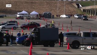Thousands vaccinated during mass vax site at Arrowhead Stadium
