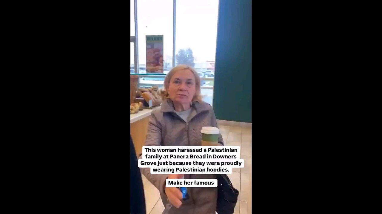 Woman harassed Palestinian family at Panera Bread for wearing Palestinian hoodies. ⏬Read description