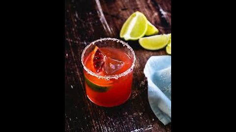 How to Prepare Cocktail Italian Margarita