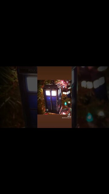 🎄 #CHRISTMAS #TARDIS #HOLIDAYS #CHRISTMASTREE 🎄 #DOCTORWHO #TRAVELINGTARDIS #SUBSCRIBE #SHORT