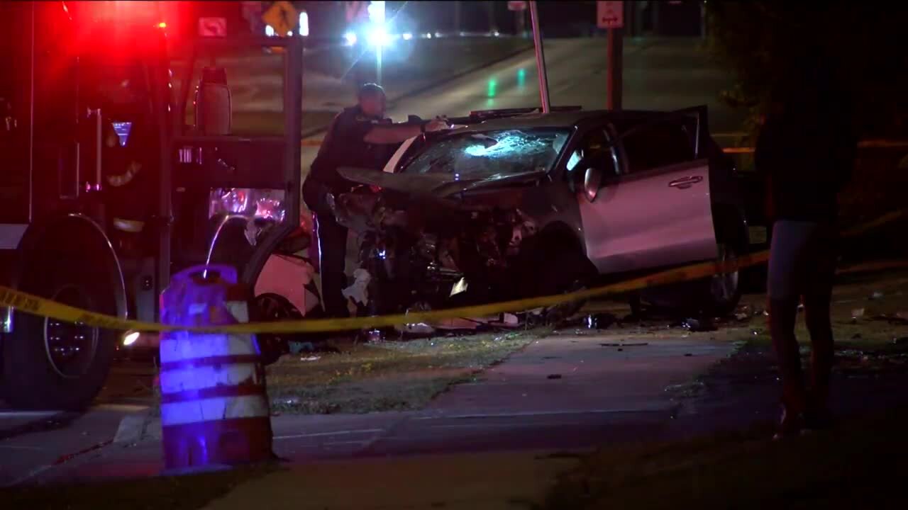 16-year-old boy dead, 5 others injured in car crash near 76th and Good Hope