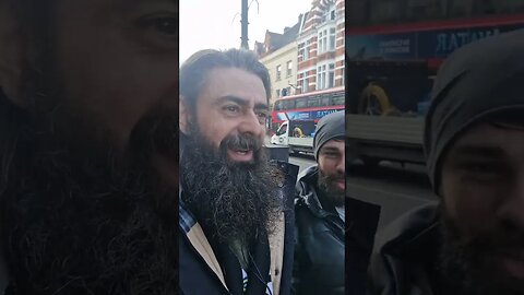 DAN MALANDRAGEM EM LONDRES FUGINDO DA POLICIA