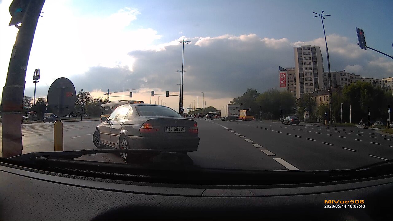 Zawracanie na zakazie