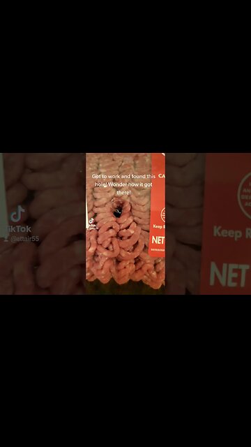 #hole in #hamburger when got to #work #food #fyp #freshmeat #customers #meat #boredatwork #fypシ