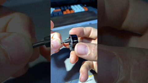 A special ring for tik tok lovers.