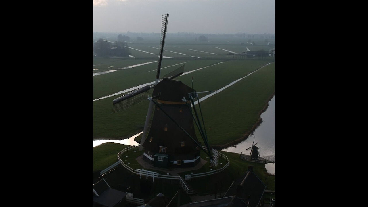 "Putmolen" - Mill in the polder