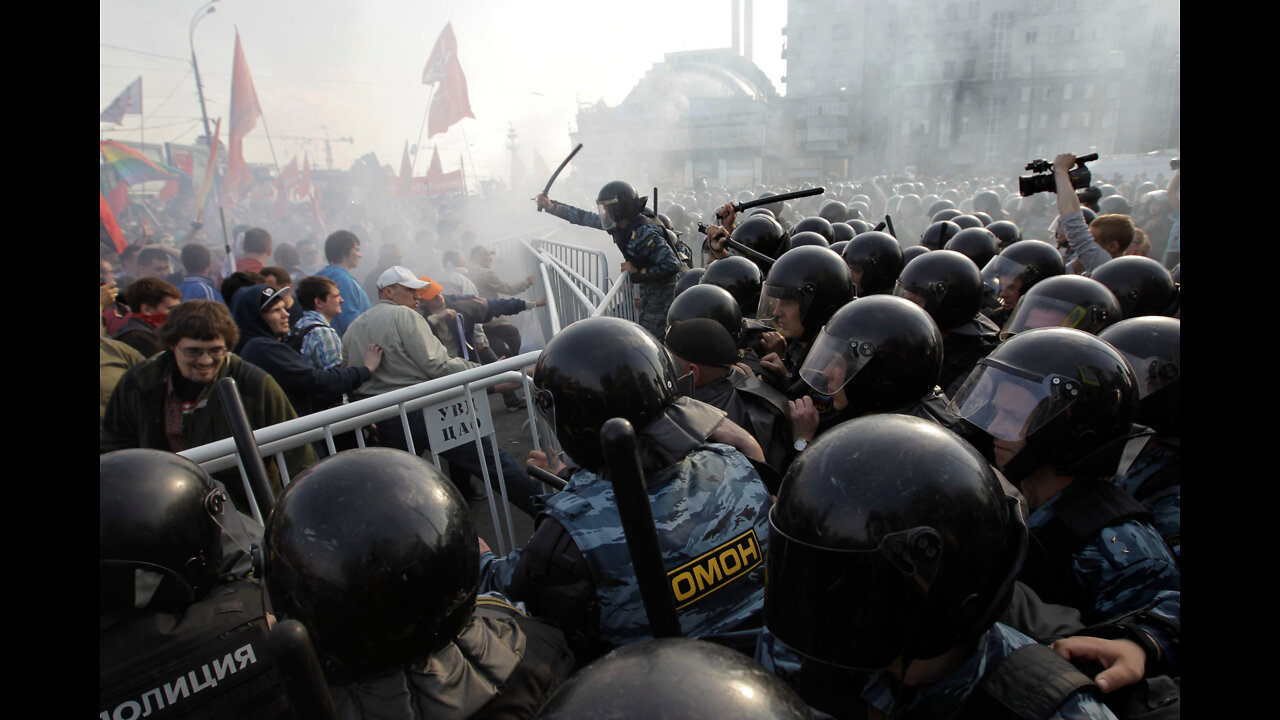 Thousands Detained In Anti-War Protests Across Russia