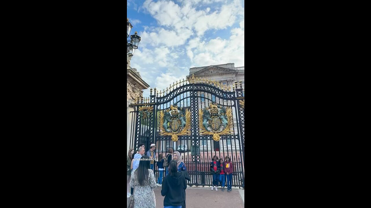 Buckingham palace london