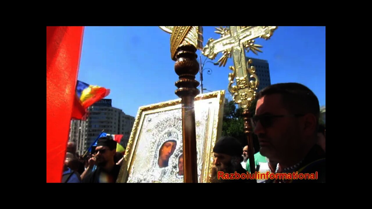 Reportaj: Procesiunea de Sfințire Calea Victoriei 2021