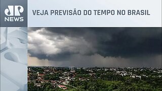 Semana começa abafada com temporais e chuva forte pelo Brasil