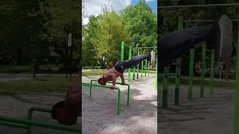 streetworkout 3 #youtubeshorts #trening #shortvideo #workout #skills #parkour #videoshort #ćwiczenia