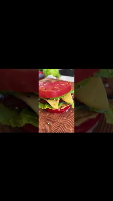 TOMATO BUN. Would you try it?? #lowcarb #keto #ketodiet #ketorecipes #healthyfood #Shorts