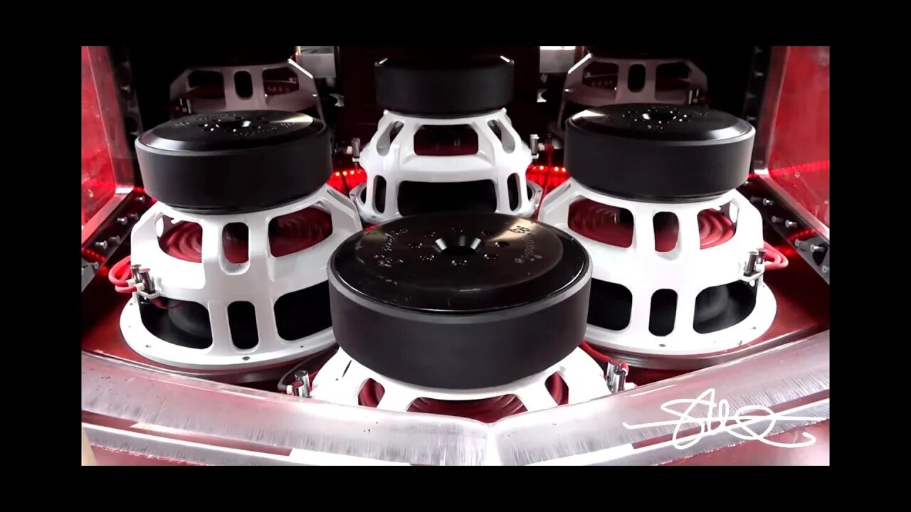 Bloodbath BASS 🔊🔊🩸🩸 6 B2 Audio 15’s walled! 32,000 watts!