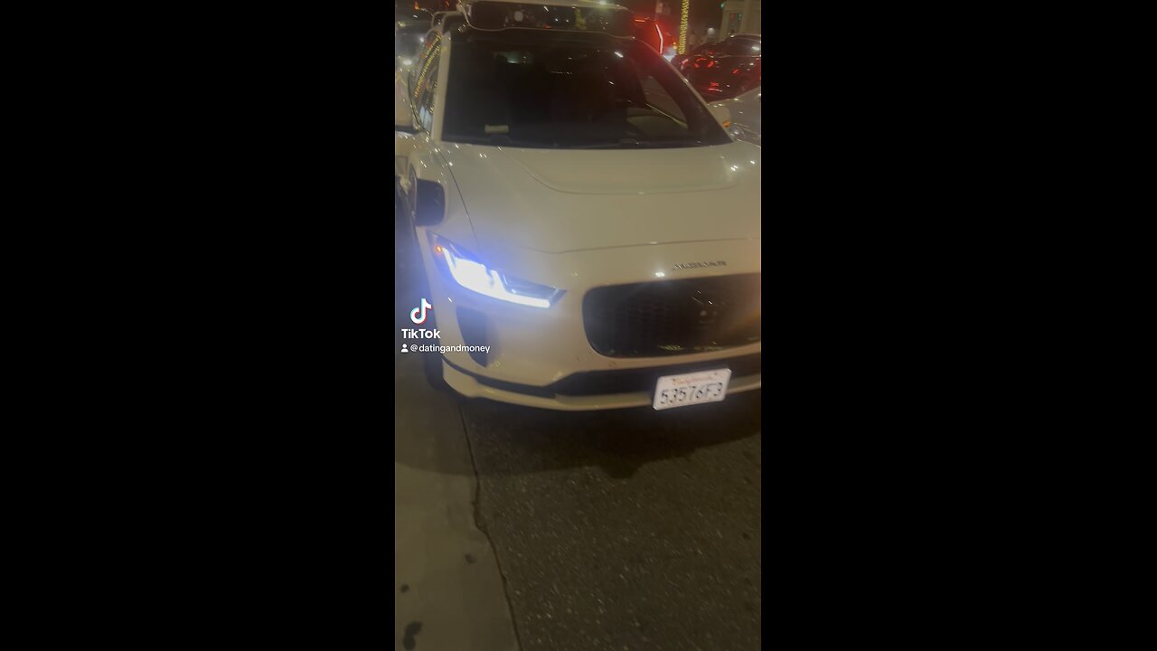 NO DRIVER Self driving car in Beverly Hills