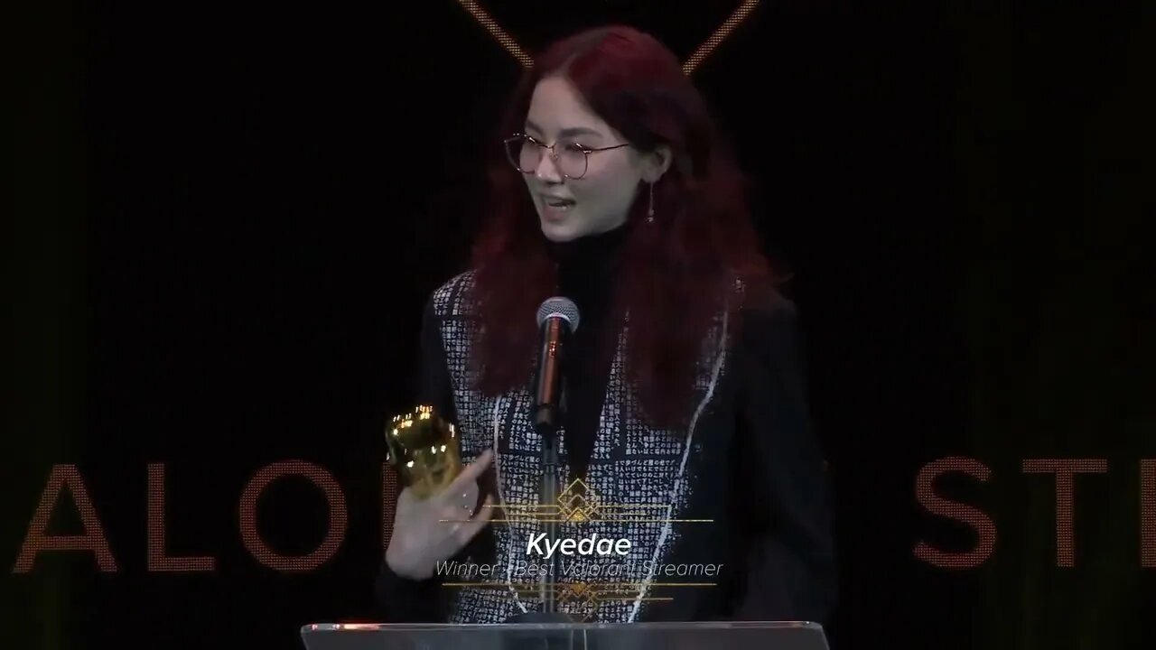 Kyedae Wins Best Valorant Streamer AWARD at The Streamer Awards!!!