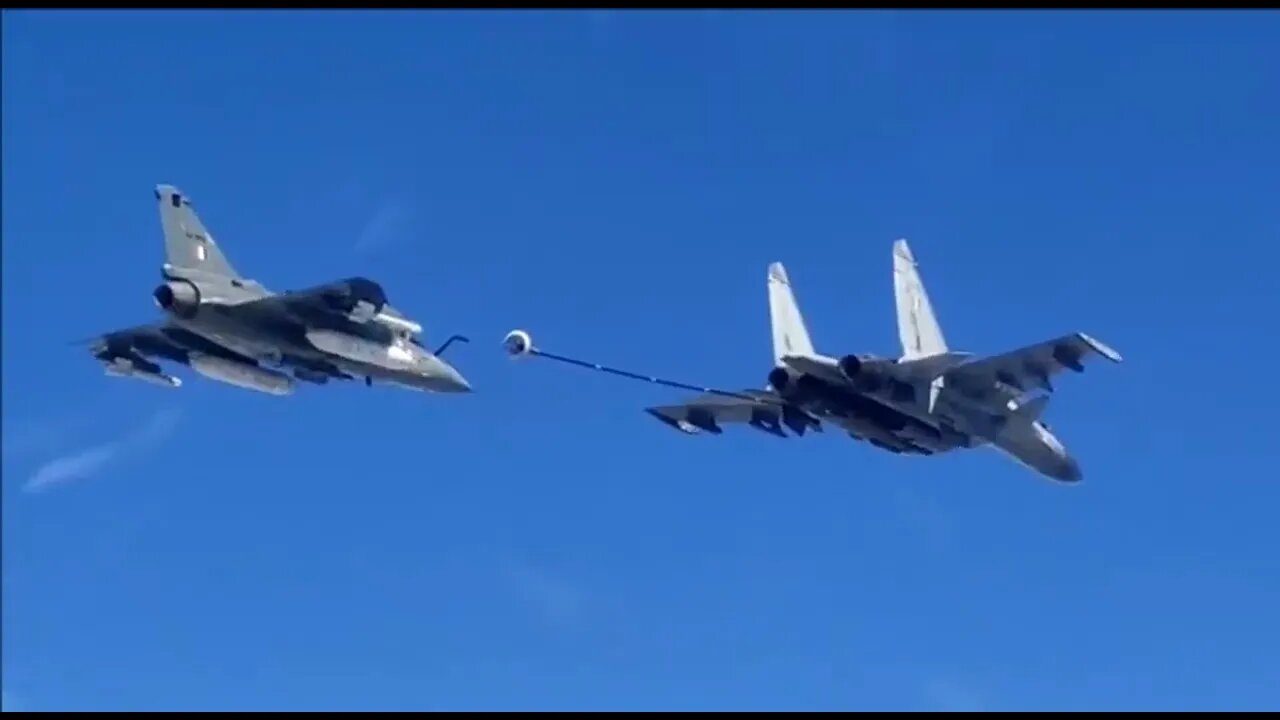 Tejas MK1 Does Buddy Refueling From SU30MKI Flanker