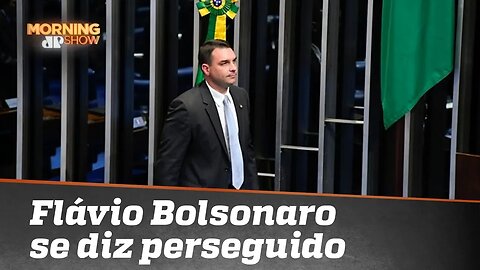 No Congresso, Flávio Bolsonaro diz ser vítima de perseguição