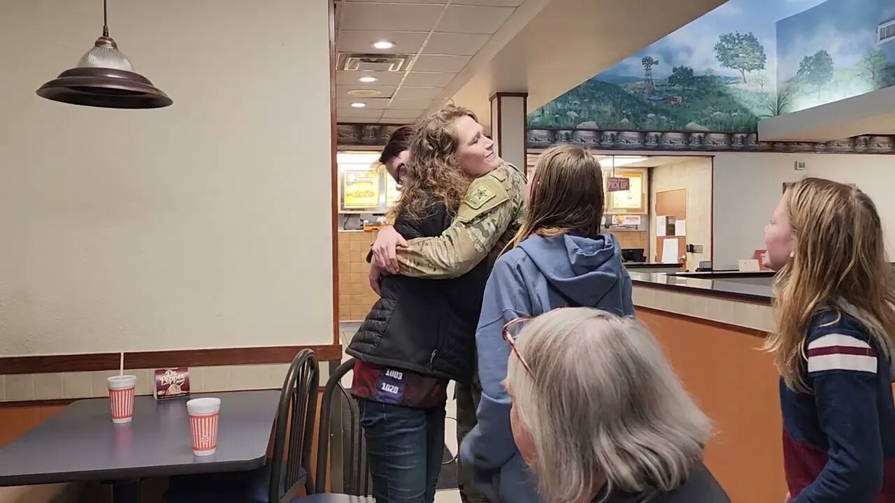 Kali surprising mom and the kiddos