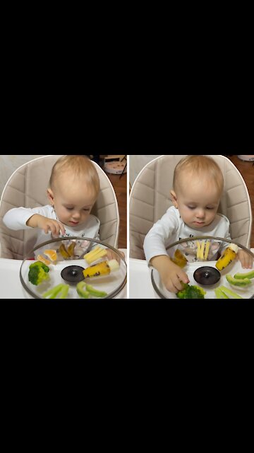 Unique Toddler Incredibly Chooses Broccoli Over Banana